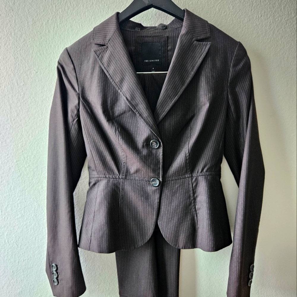 The Limited 2 Piece Pants Suit. Brown Striped